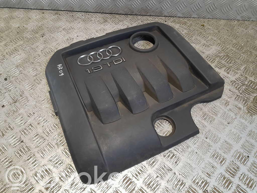 Audi A3 S3 8P Motorabdeckung 