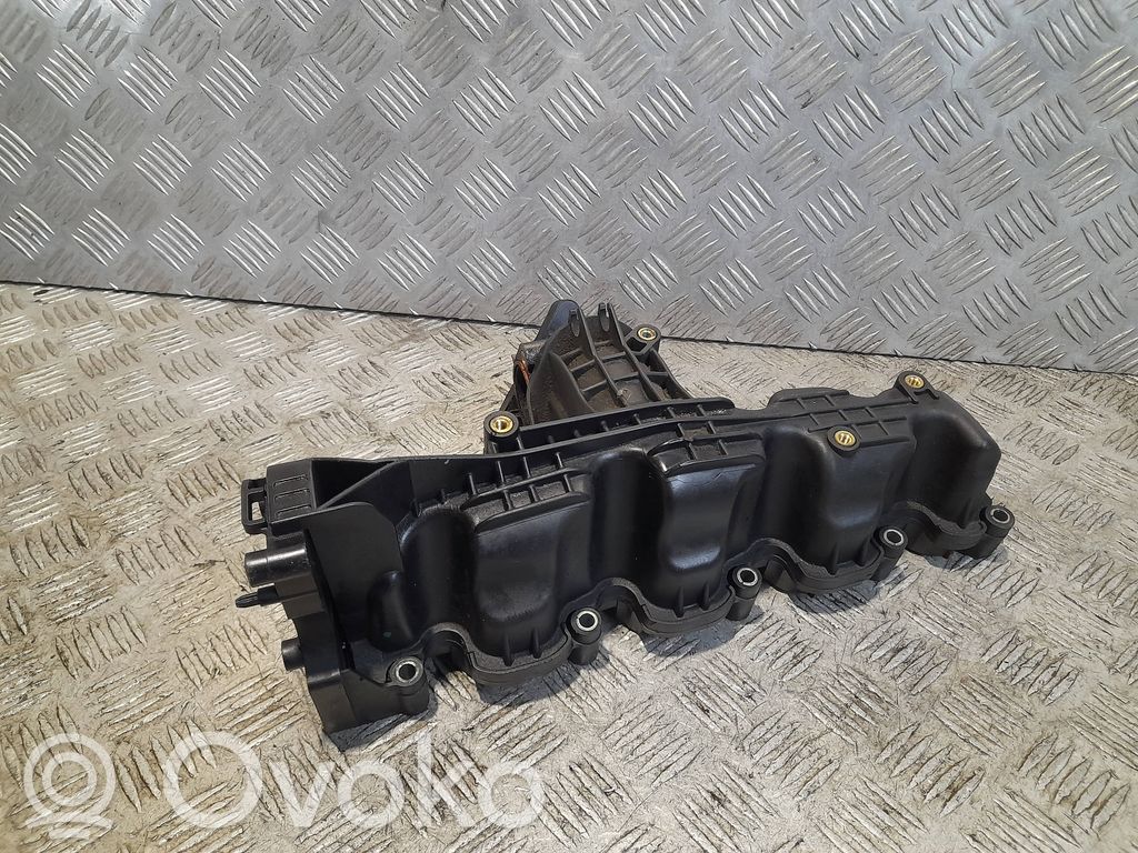 Volkswagen Golf VI Colector de admisión 