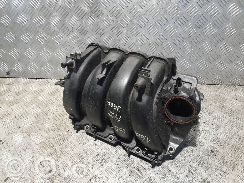 Volkswagen Golf V Colector de admisión 