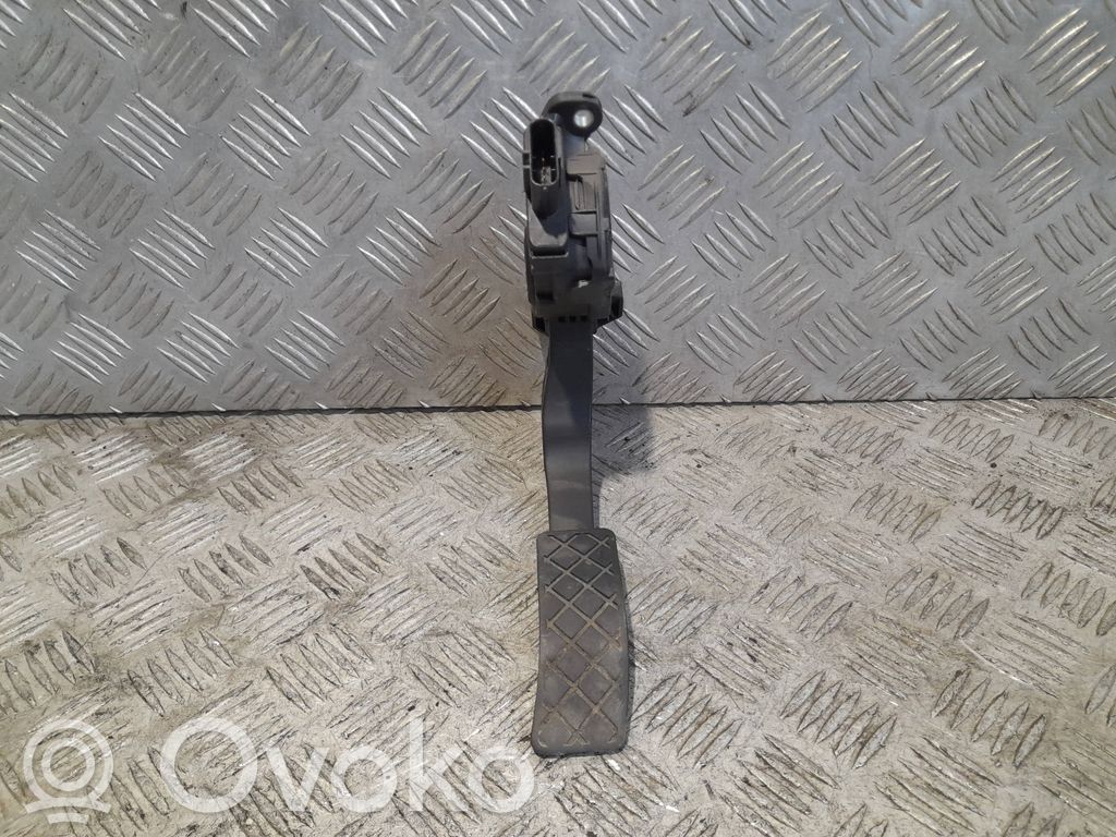 Audi A5 8T 8F Pedał gazu / przyspieszenia 