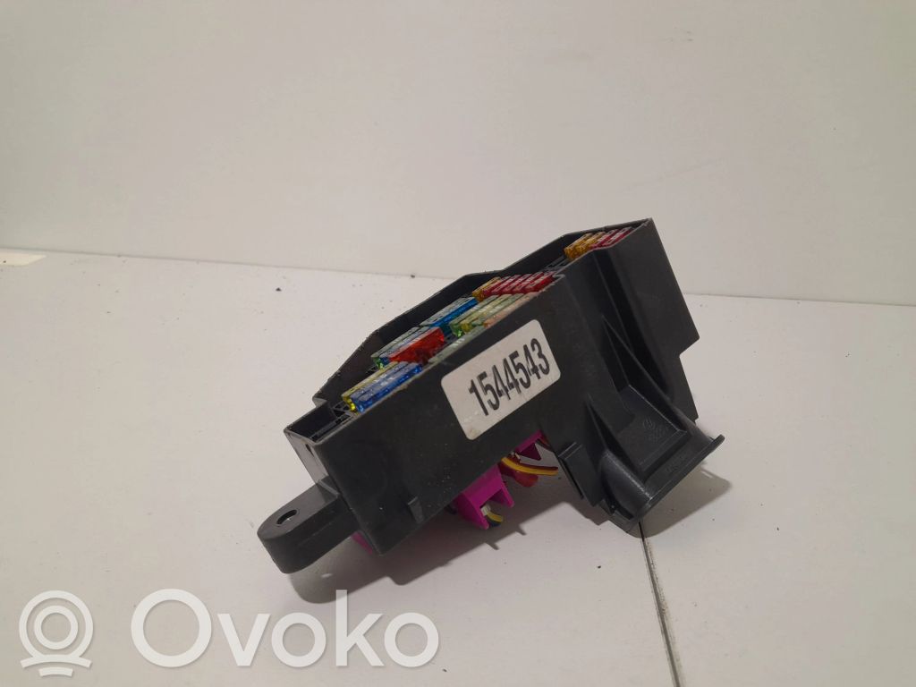 Audi A3 S3 8P Módulo de fusible 