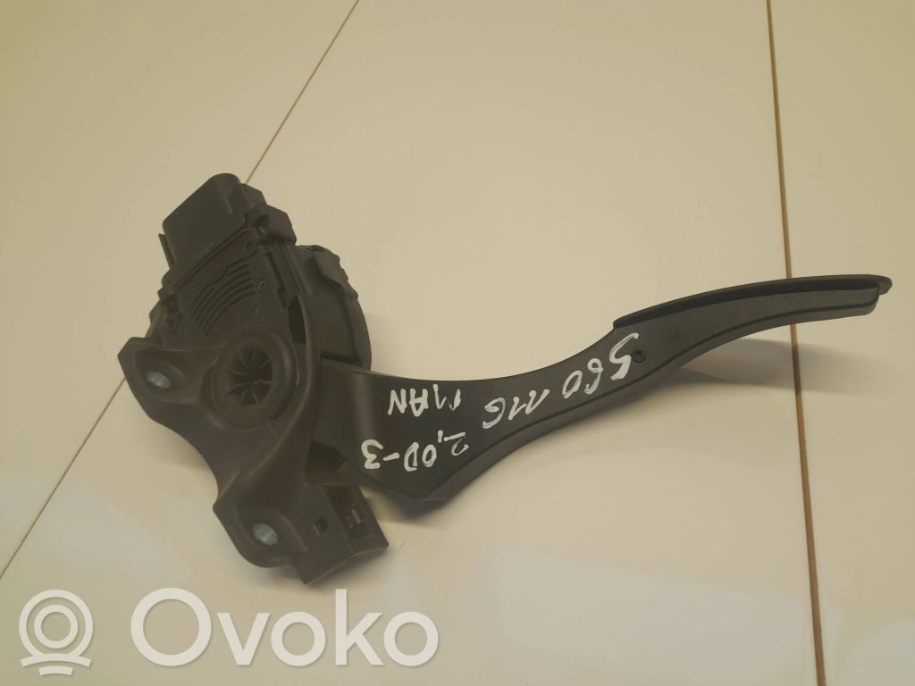 Volvo S60 Pedał gazu / przyspieszenia 