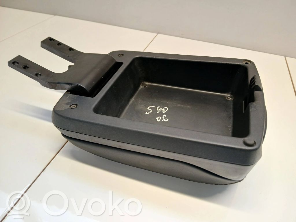 Armrest   7025