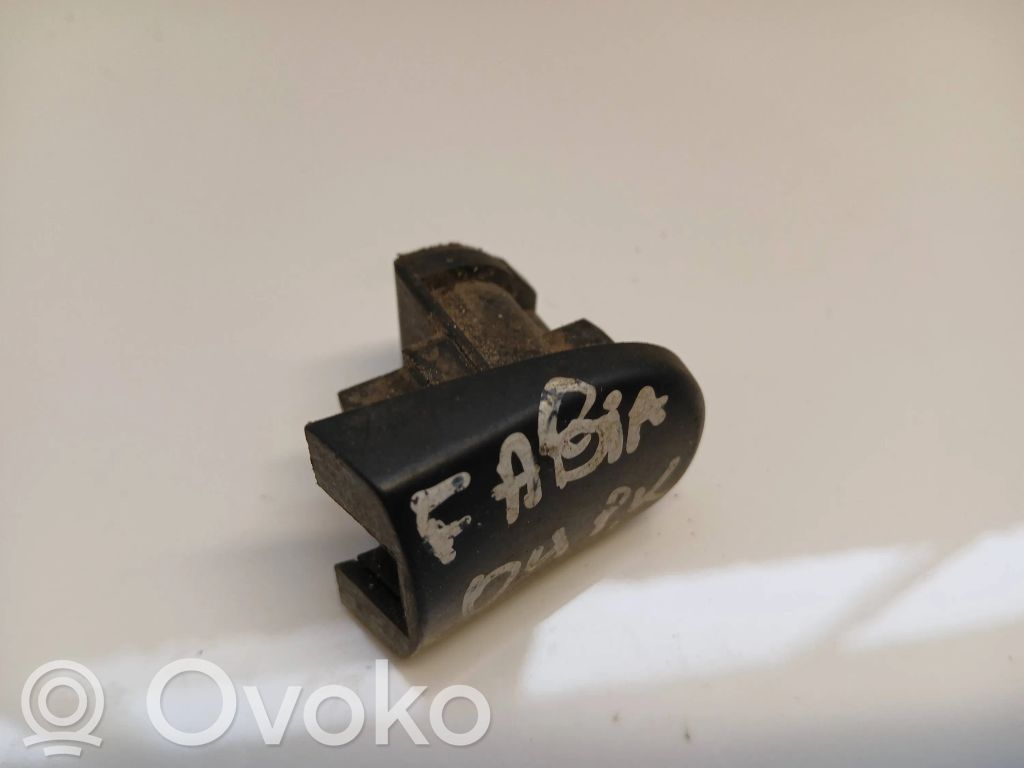 Skoda Fabia Mk1 (6Y) Osłona klamki drzwi przednich 