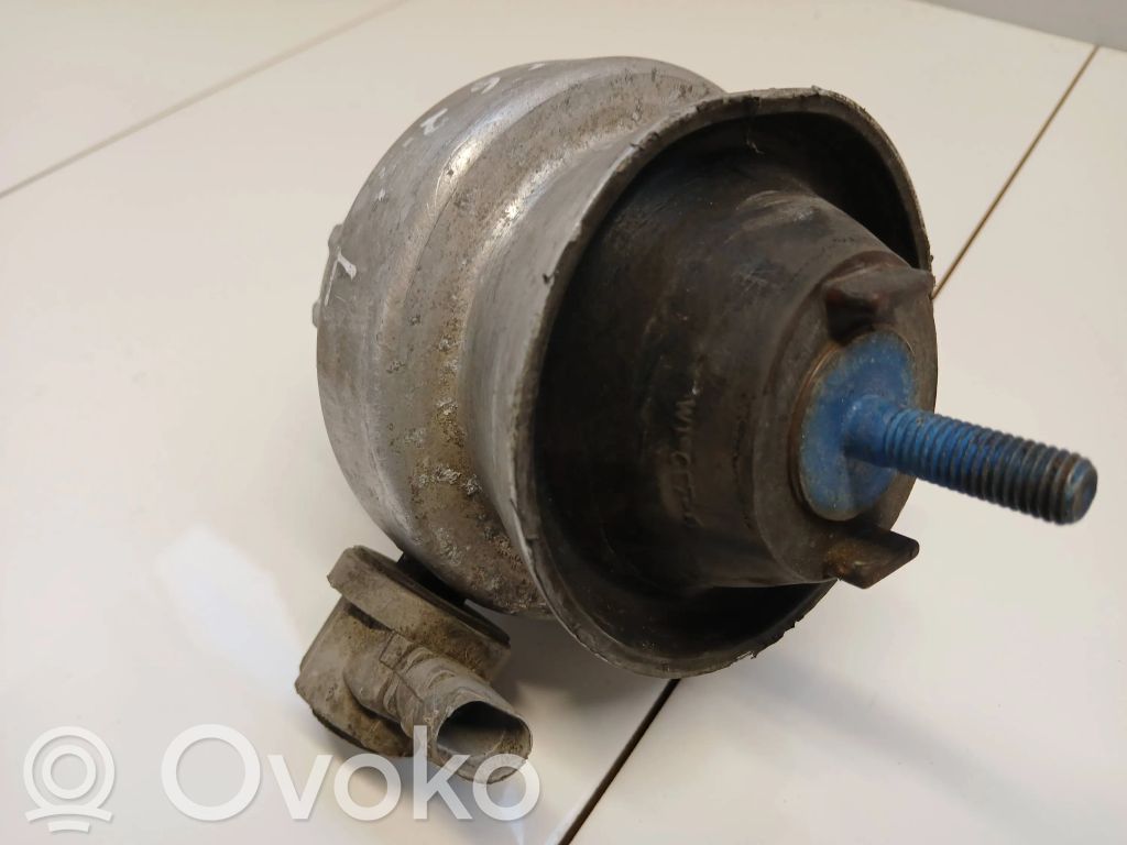 Audi A6 Allroad C6 Engine mount bracket 