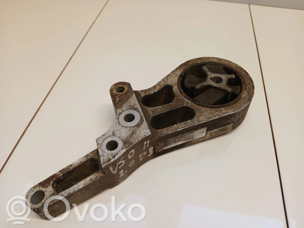 Volvo V50 Engine mount bracket 