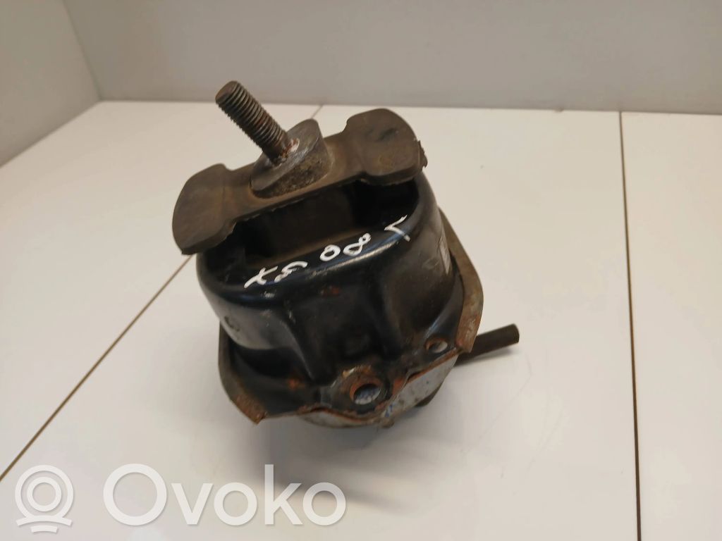 BMW X5 E70 Engine mount bracket 