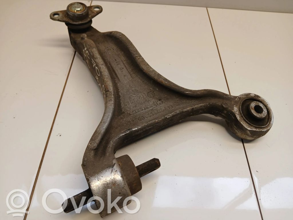 Front control arm   8646376