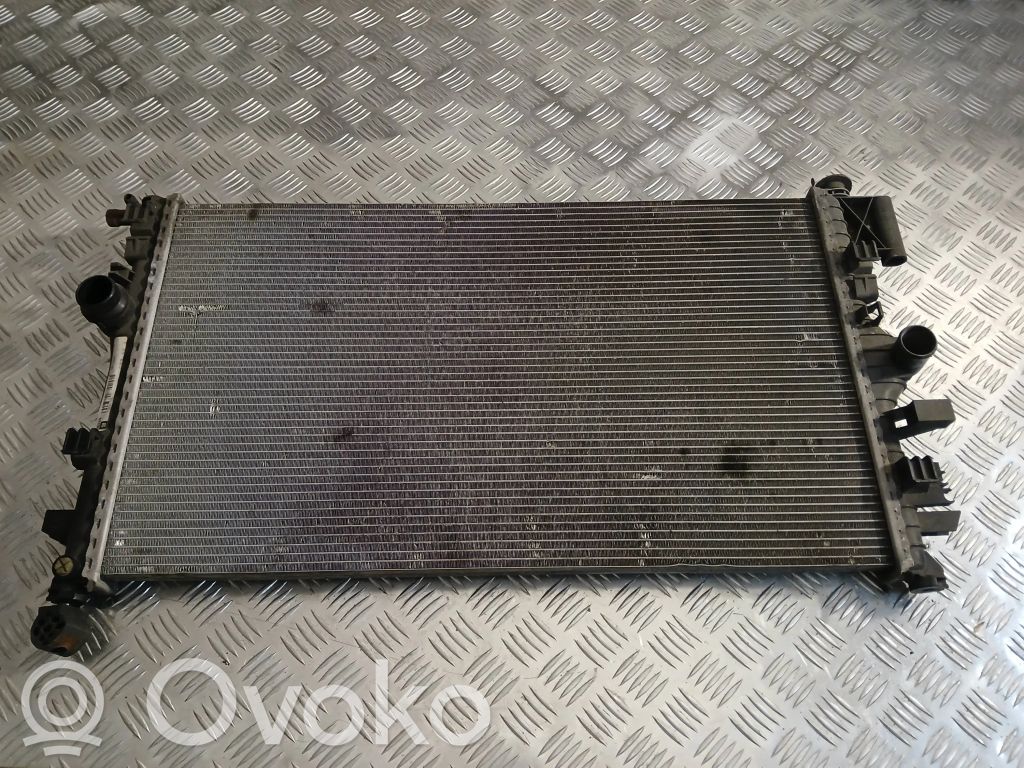 Opel Insignia A Coolant radiator 