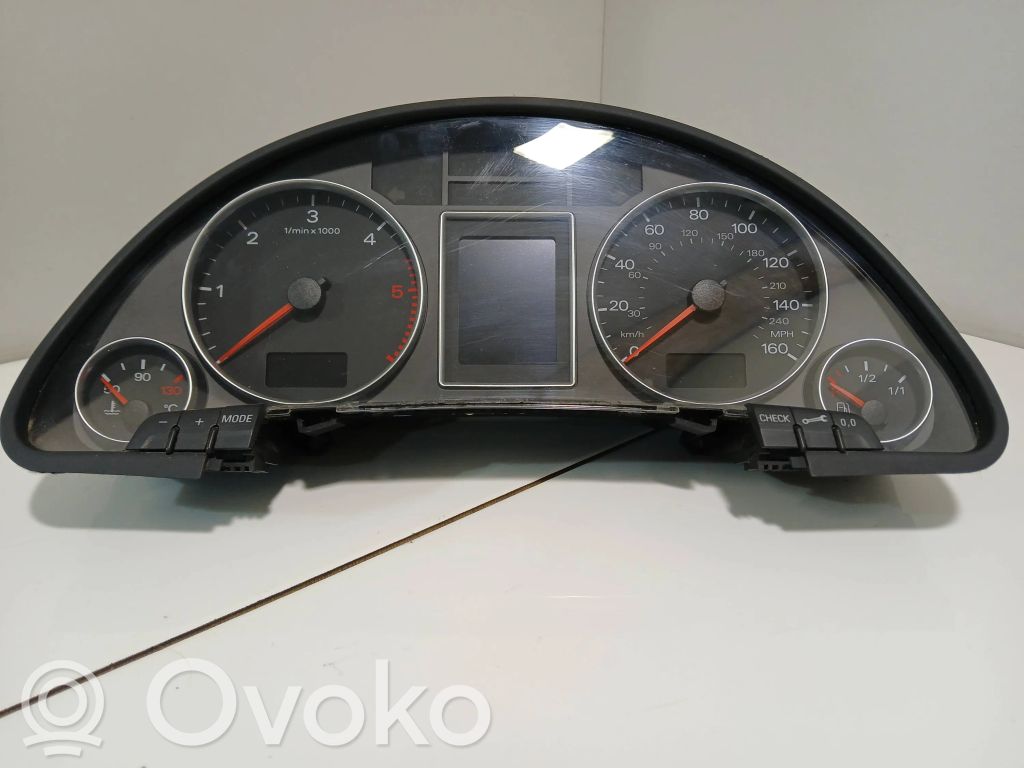 Licznik / Prędkościomierz   8E0920951E,9282000650,0263626092