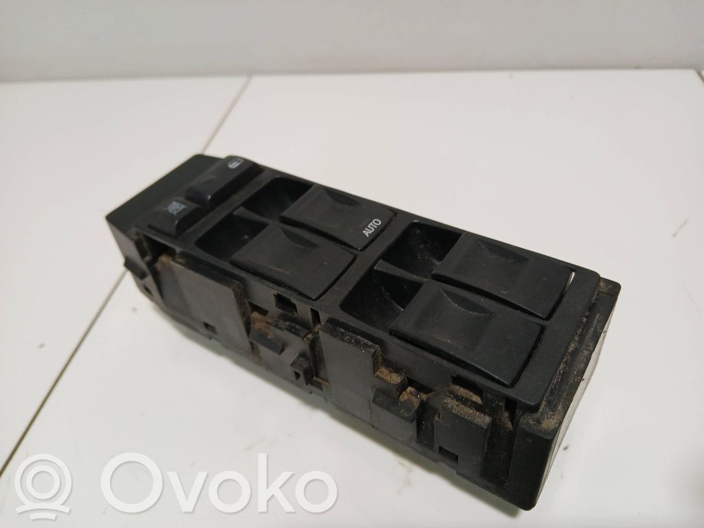 Jeep Grand Cherokee (WK) Electric window control switch 