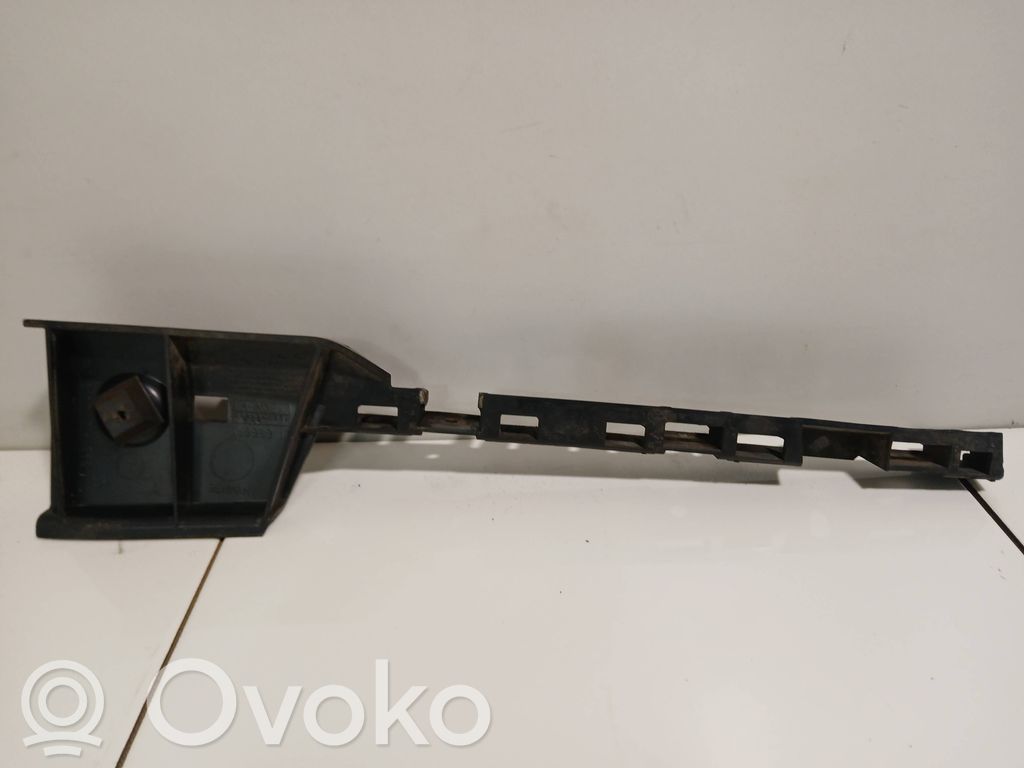 Front bumper mounting bracket   7184356