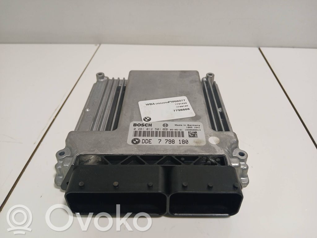 BMW 1 E81 E87 Engine control unit/module 