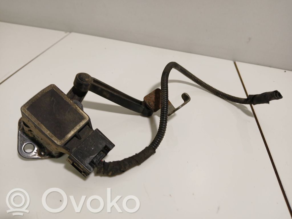 Mercedes-Benz R W251 Priekinės pakabos aukščio daviklis 