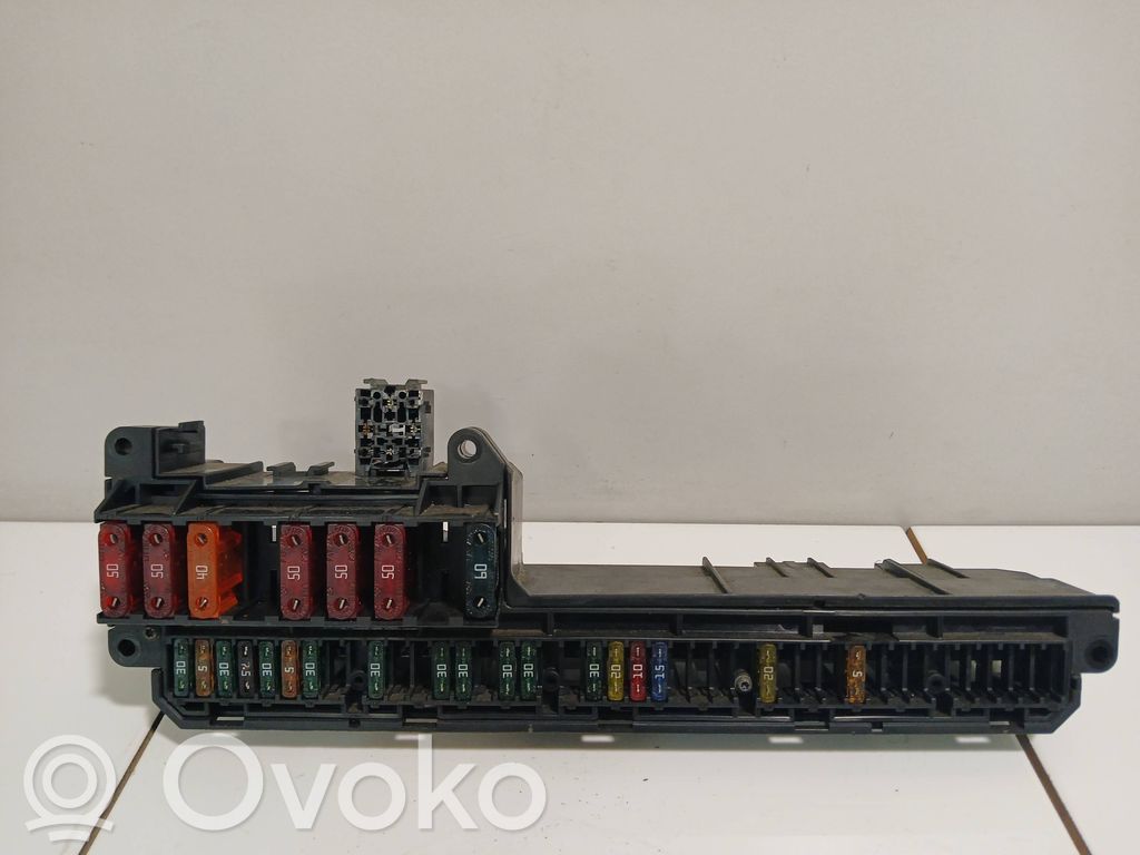 BMW 5 E60 E61 Fuse module 