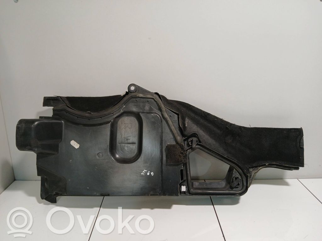 BMW 5 E60 E61 Oro mikrofiltro rėmas (dalis) 
