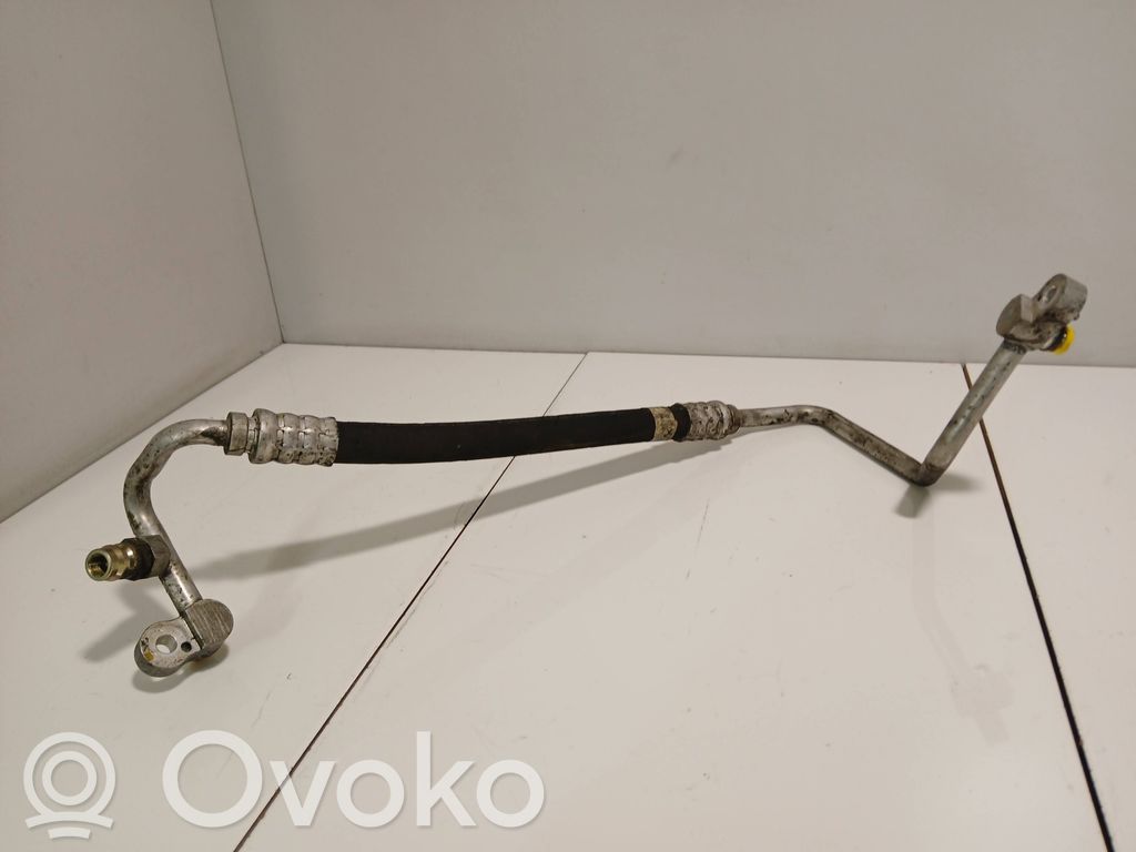BMW X5 E53 Ilmastointilaitteen putki (A/C) 