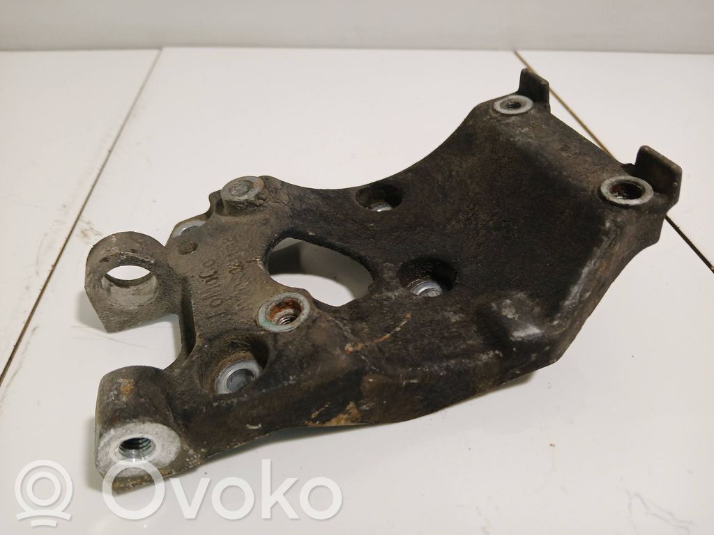 Ford Focus A/C compressor mount bracket 