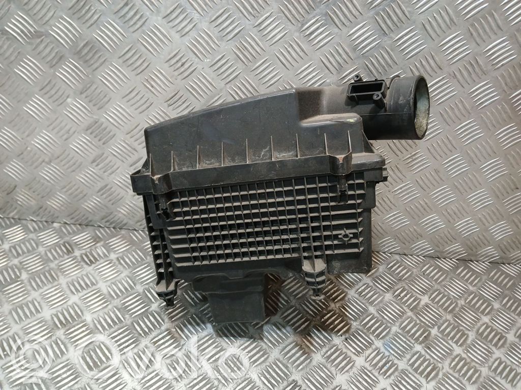 Land Rover Freelander 2 - LR2 Obudowa filtra powietrza 