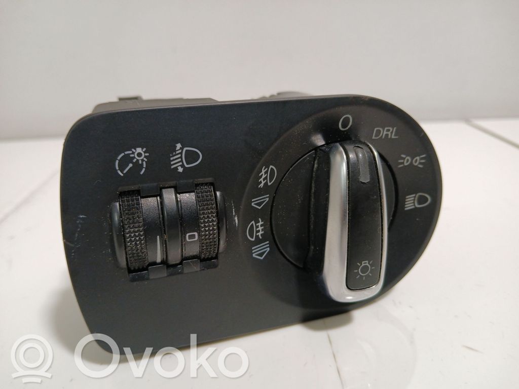 Audi A3 S3 8P Light switch 
