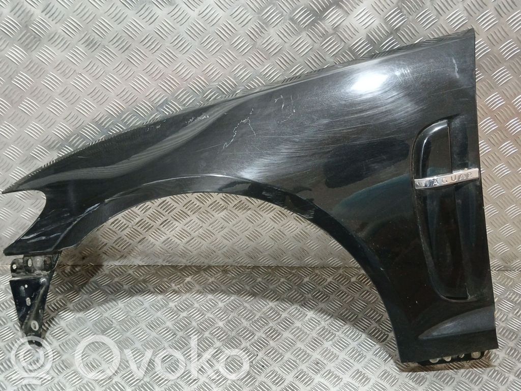 Jaguar XF Spārns 