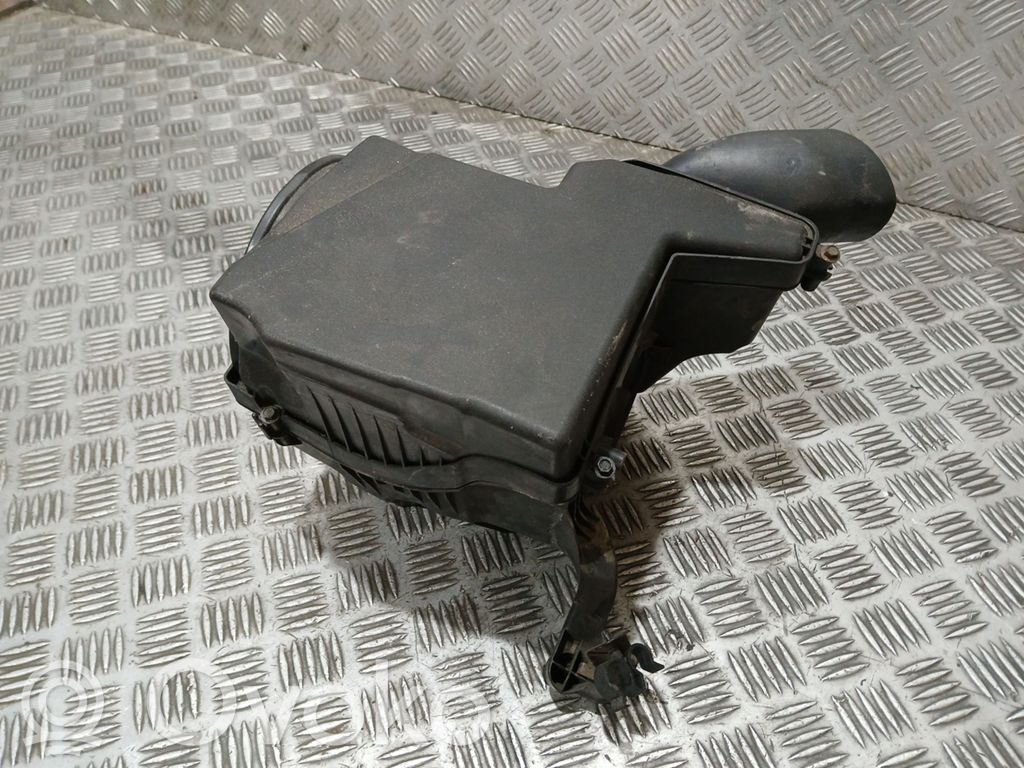 Air filter box   AV619600BF,130701142013B,70546473