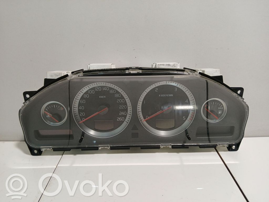 Volvo XC90 Speedometer (instrument cluster) 