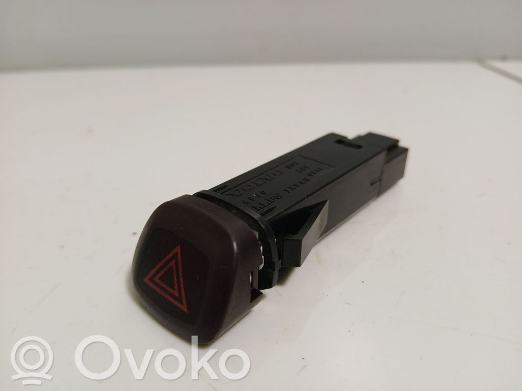Hazard light switch   30739319,06W334