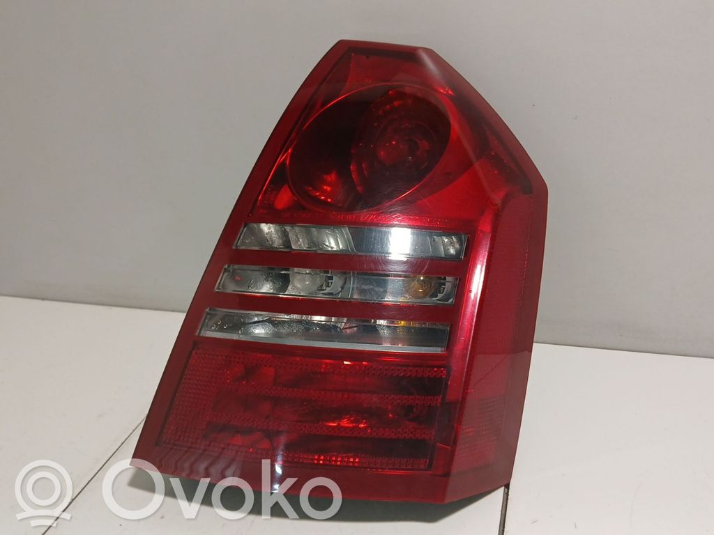 Chrysler 300 - 300C Lampa tylna 