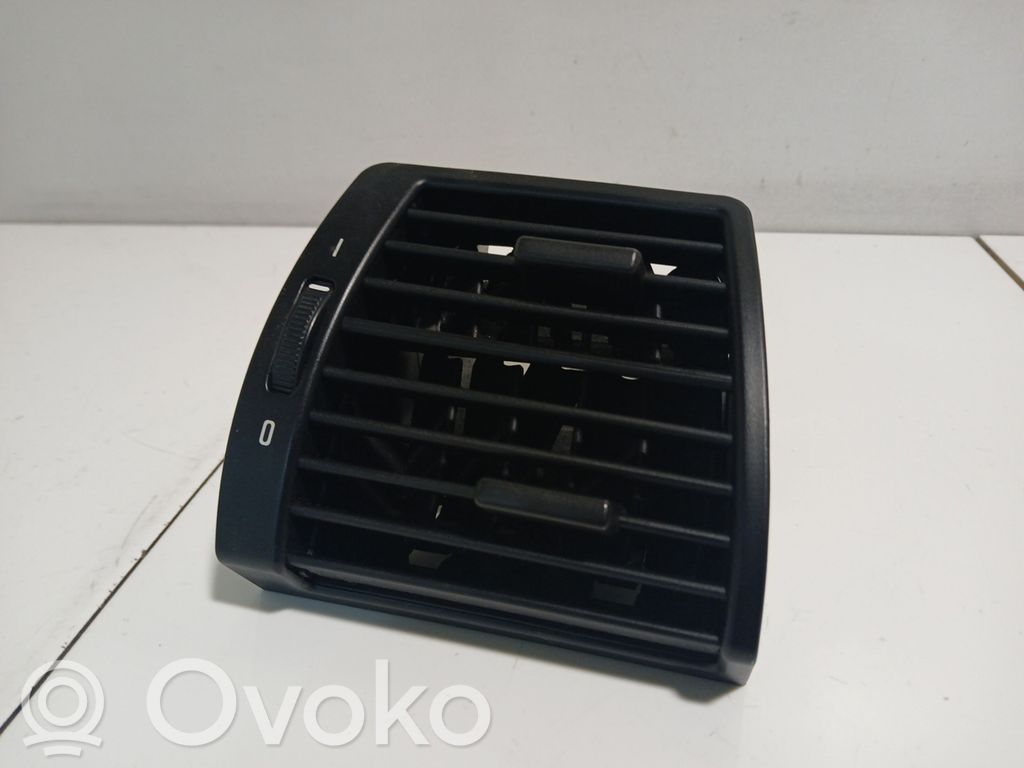BMW X5 E53 Moldura protectora de la rejilla de ventilación lateral del panel 
