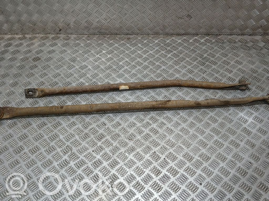 Barra estabilizadora trasera