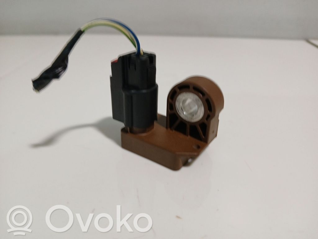 Airbagsensor Crashsensor Drucksensor   8V5114B342AB