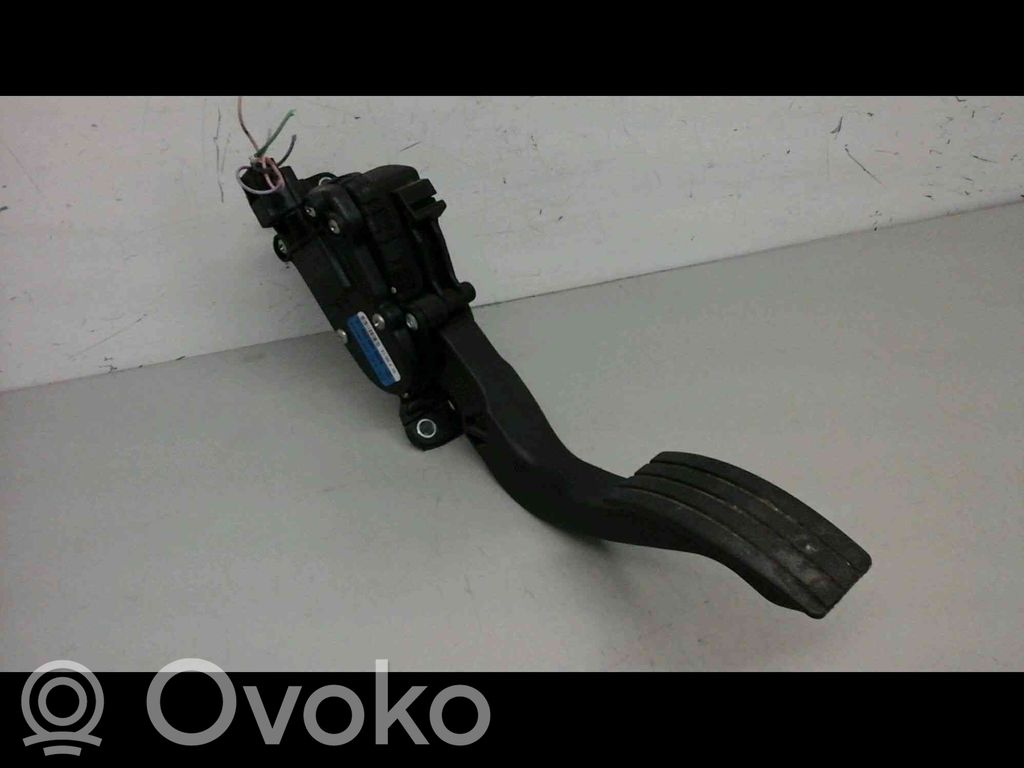 Renault Twingo II Accelerator throttle pedal 