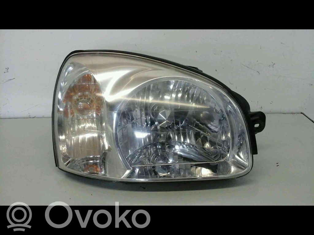 Hyundai Santa Fe Lampa przednia 
