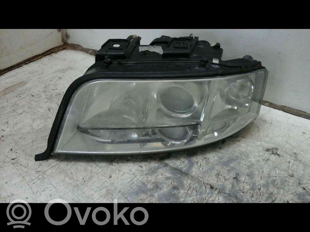 Audi A6 S6 C4 4A Lampa przednia 
