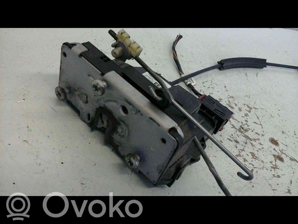 Opel Corsa A Front door lock 