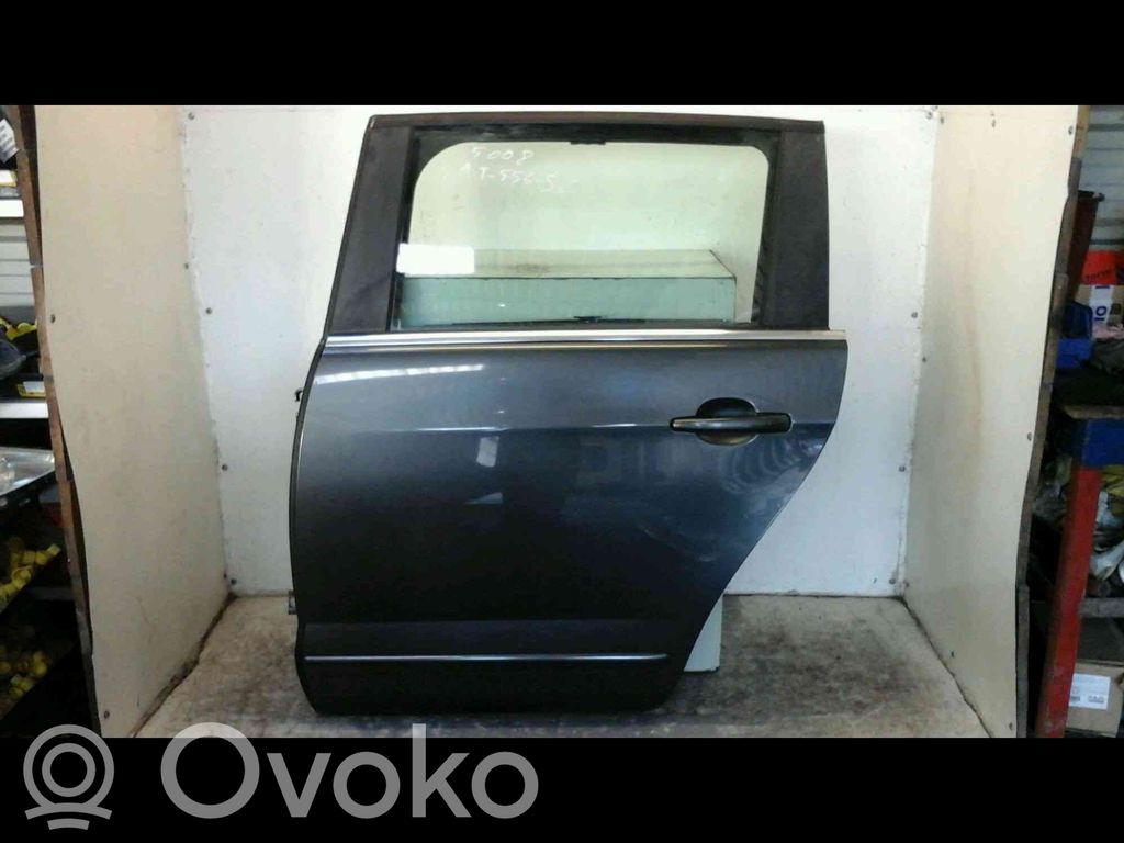 Peugeot 5008 II Puerta trasera 