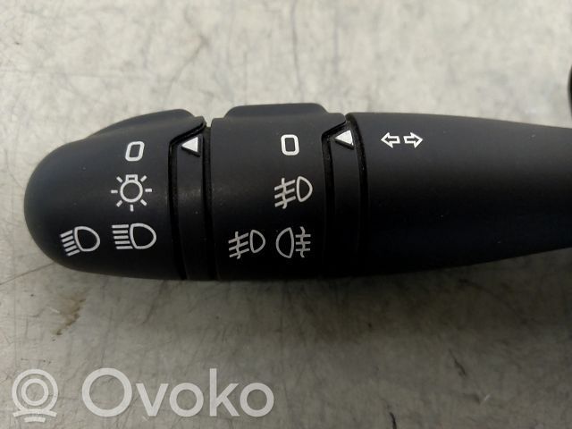 Renault Clio II Suuntavilkun vipu 