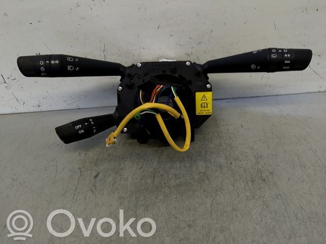 Fiat Punto (176) Leva/interruttore dell’indicatore di direzione e tergicristallo 
