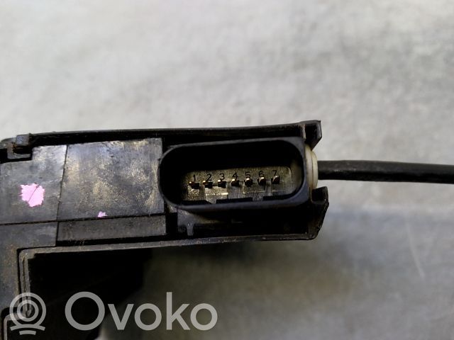 Citroen C4 SpaceTourer Rear door lock 