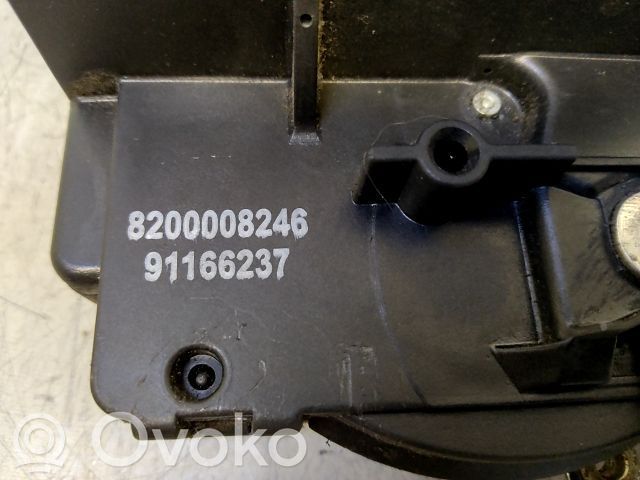 Opel Vivaro Front door lock 