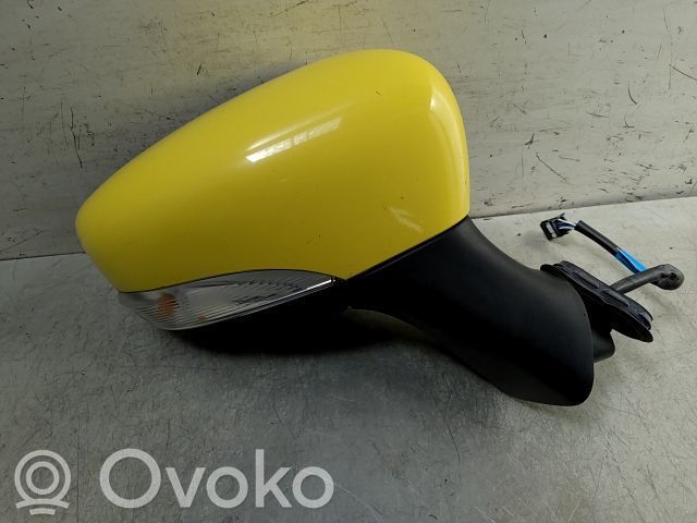 Renault 4 Elektryczne lusterko boczne drzwi przednich 