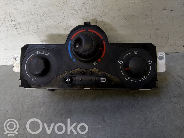 Renault Express Climate control unit 