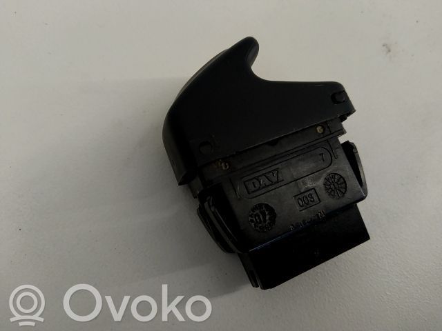 Renault Kangoo I Electric window control switch 