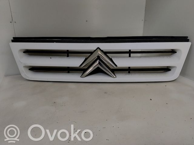 Citroen Jumper Etupuskurin ylempi jäähdytinsäleikkö 