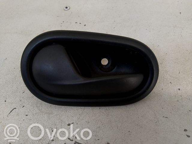 Manecilla interna puerta trasera   806717698R,20251654,8953058,VDMS7