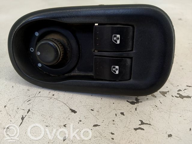 Electric window control switch   8200476806,11102331,20243915,VDMS7