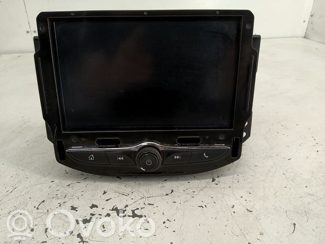 Opel Adam Panel / Radioodtwarzacz CD/DVD/GPS 