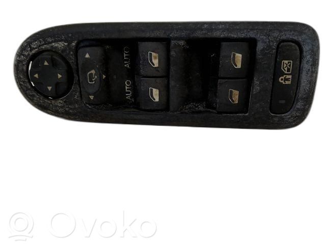Citroen C3 Electric window control switch 