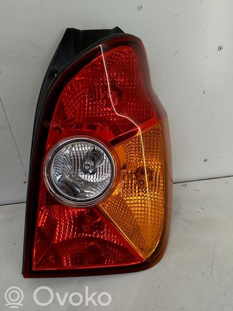 Hyundai Terracan Lampă spate în caroserie 